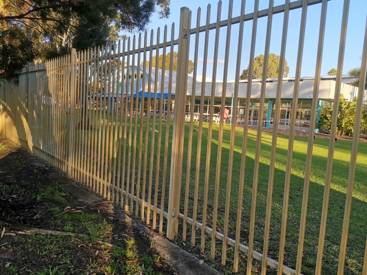 Покрытый порошком трубчатый алюминиевый забор высотой 1,8 м
