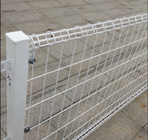 Загородка сада провода круга двойника конструкции 4.5mm сваренная 0