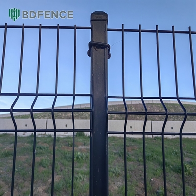 Wire Dia 5mm Metal Mesh Fencing RAL 6005 Green Powder Coated 3D Fence Panel Triangle Bending Fence Для строительной площадки