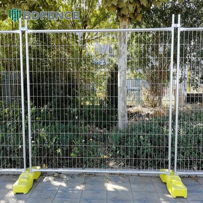 Внешнее здание Сменяемые временные ограждения панели Строительный участок Временные ограждения